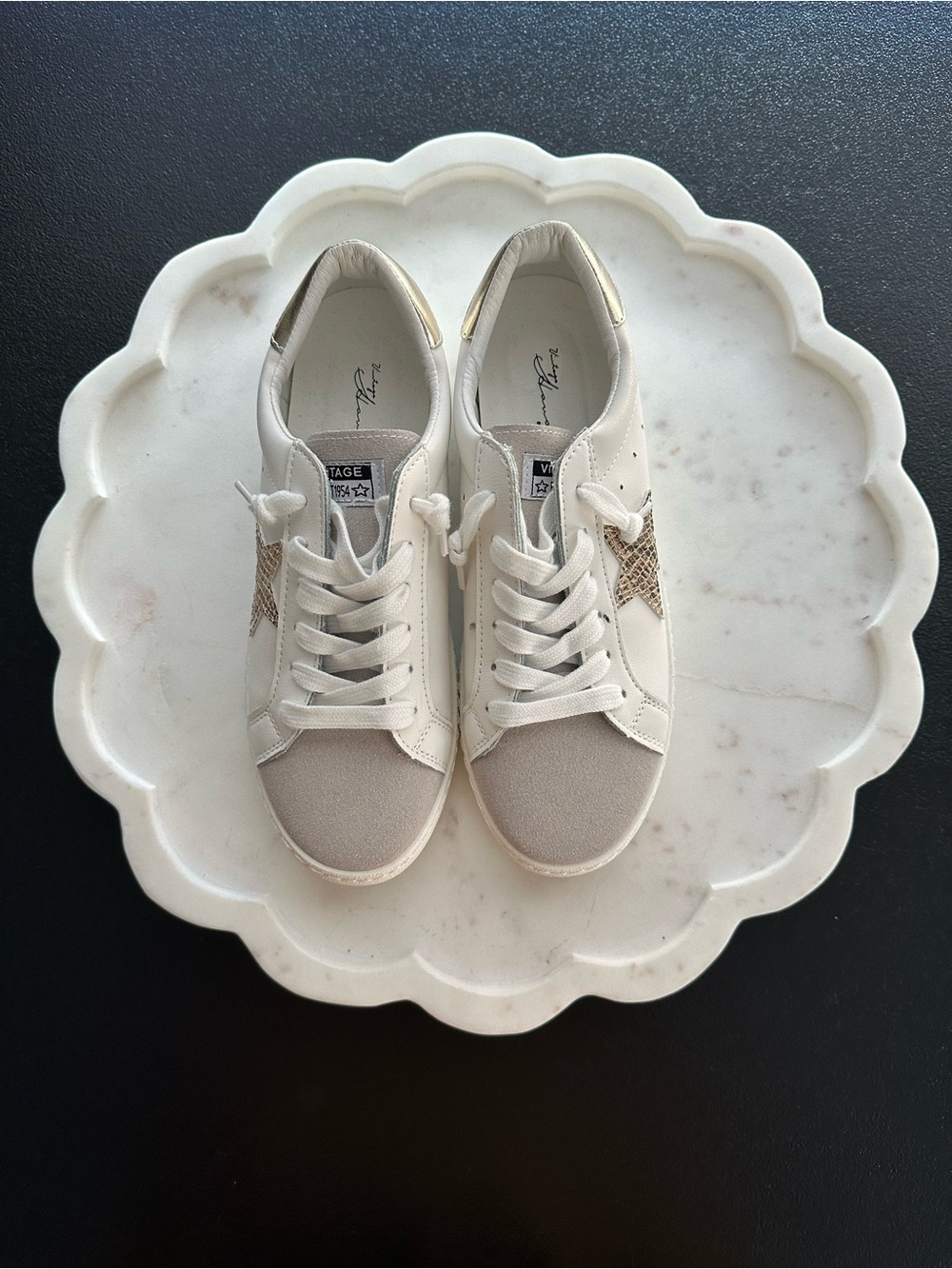 Women’s Carla Snake Vintage Havana Lace-Up Sneakers Size 7.5